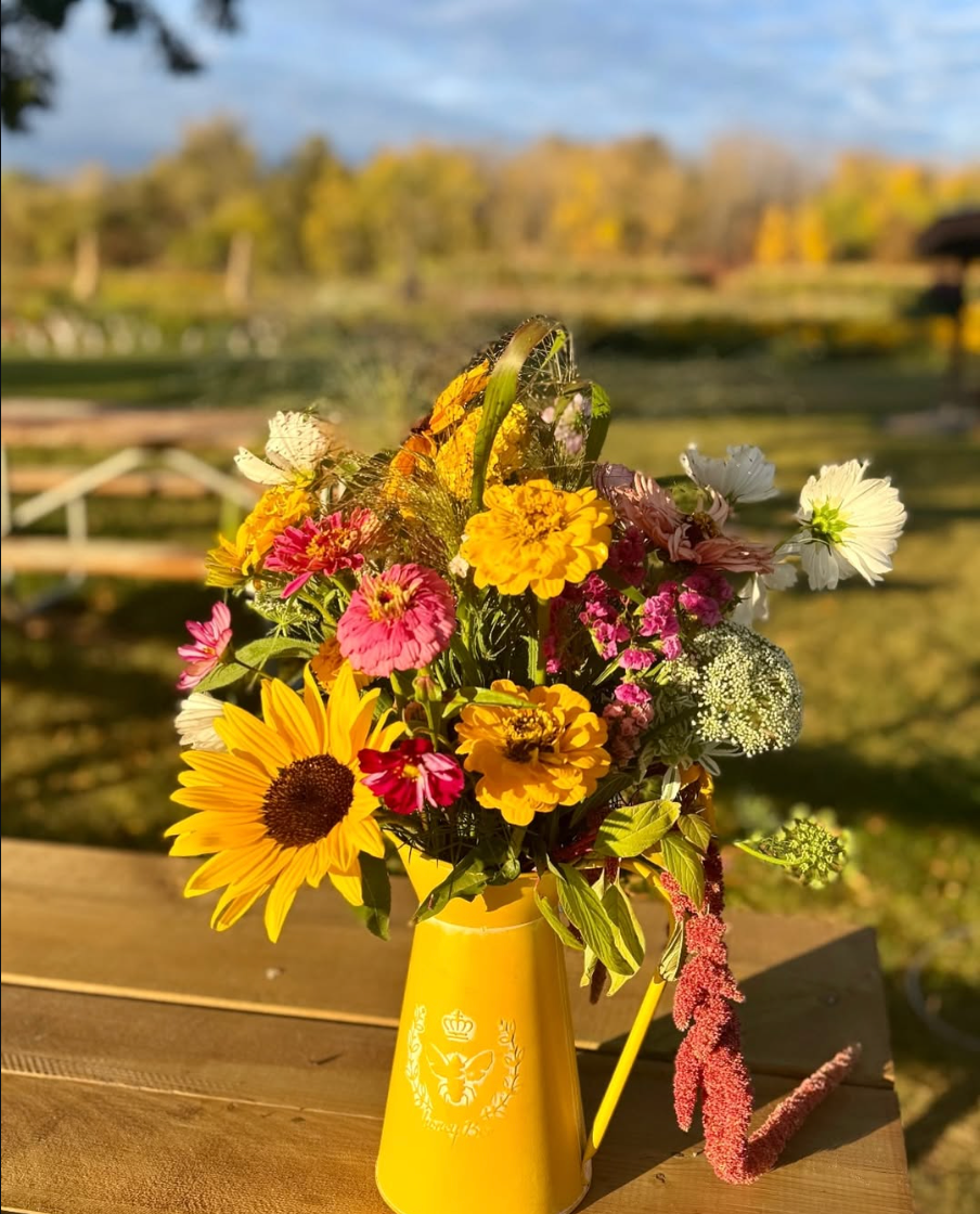 Bouquet-Making + Beginner Floral Embroidery Collaboration Workshop - August 26th - Fern's Flowers Garden (EDMONTON, AB)